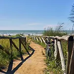 Enjoy A Family Friendly Getaway 比比翁
